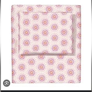 Serena and Lilly Queen Sheets